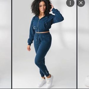 VITALITY 🔺 BALANCE ATHLETICA NAVY MOON MANTRA JOGGERS